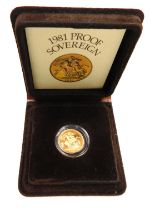 An Elizabeth II gold proof full sovereign 1981, cased, 8.0g.