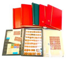 GB. - QV - QEII. A reasonably comprehensive GB collection, including 1d black, 1d reds and 2d blues.