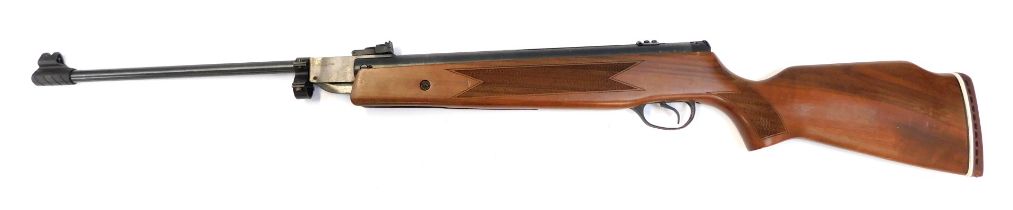 A Hatsan Edgar Brothers break barrel Mod 60 .22 calibre air rifle, Quattro trigger, 0512 09044.