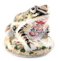 A Royal Crown Derby porcelain Old Imari Frog, limited edition number 1371/4500, gold button, red bac