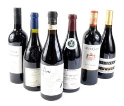 Six mixed bottles of red, to include Louis Latour Pinot Noir 2015, Il Poeta 2016 Barolo, etc.