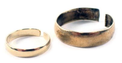 Two wedding bands, comprising a 9ct gold wedding band of plain design, cut, 3.5g, and another stampe