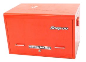 A Snap-On red heavy duty road tool chest, 79cm wide.