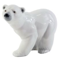 A Lladro porcelain polar bear, 12cm long.