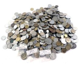 A group of foreign coins, approx 3kg.