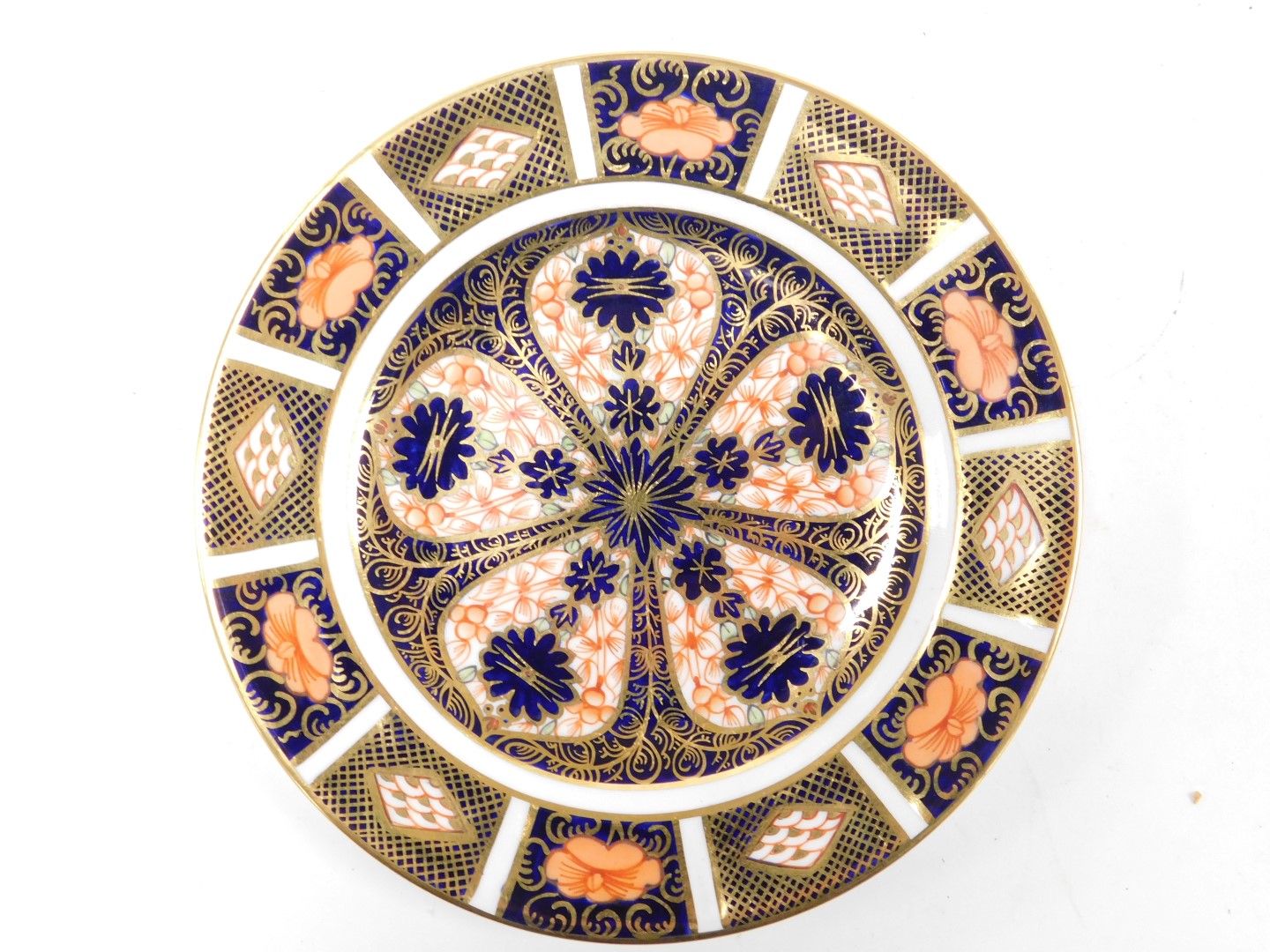 A Royal Crown Derby Imari porcelain part tea service, pattern no. 1128, comprising, bread plate, spo - Image 2 of 3