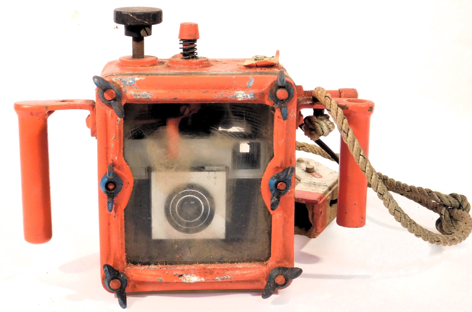 A diver's perspex and painted metal camera case, holding a Bell and Howell Focus-matic cine camera, - Image 5 of 6