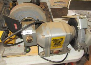 A Wickes wet and dry electric bench grinder.