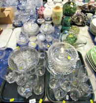 Various glassware, to include tumblers, pin dishes, pedestal dish, green glass bottle, Art Glass dis