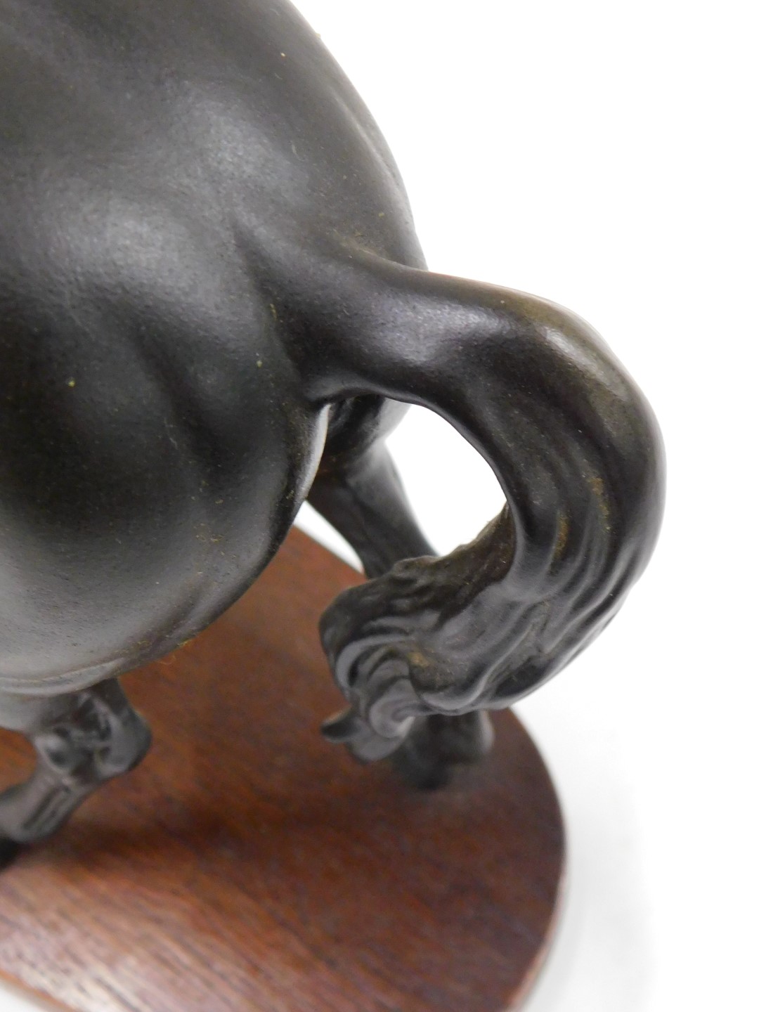 A Beswick Connoisseur model of Black Beauty and a foal, on a shaped base, 30cm wide. - Image 4 of 4