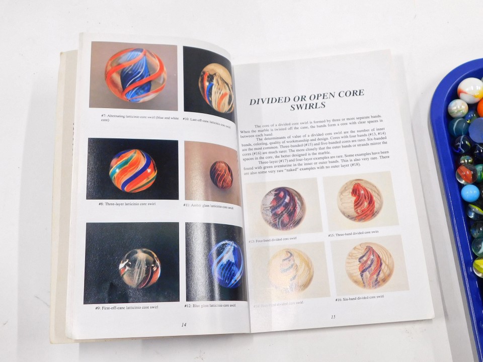 Vintage marbles and a book on marble collecting. - Image 4 of 4