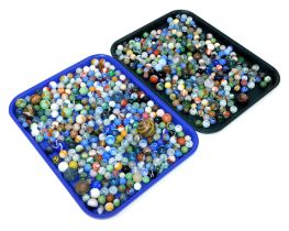 Assorted vintage marbles, various sizes and designs. (a quantity)