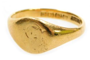 A lady's 18ct gold signet ring, monogram engraved, rubbed, size N, 3.2g.