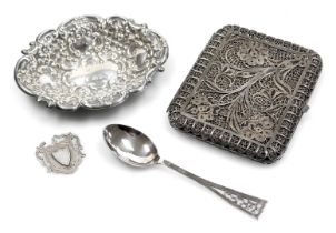 An Elizabeth II silver oval sweetmeat dish, of embossed floral and rococo form, Birmingham 1973, sil