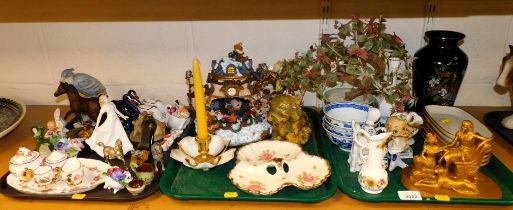 Decorative ceramics, to include a small china tea service for a doll's house, candle sconce, etc. (