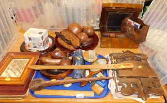 Treen wares, large fruit, sweetcorn, other items include bowls, writing slope, letter rack, small wa