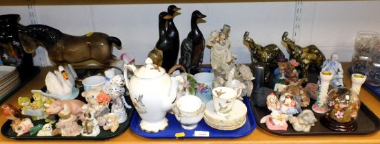 Decorative ceramics in the form of animals, and a part coffee service decorated with birds by Crown