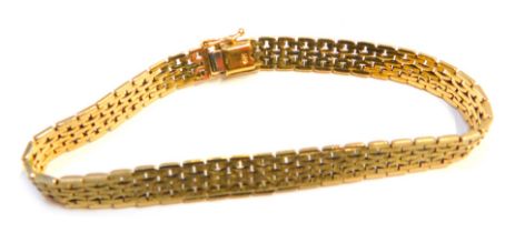 A 9ct gold bracelet, of hammered four bar design, with safety clasp, 20cm long, 15.2g.