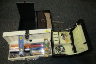 Souvenir spoons, lady's evening bag, Oriental jewellery box, glass topped jewellery box, necklace st