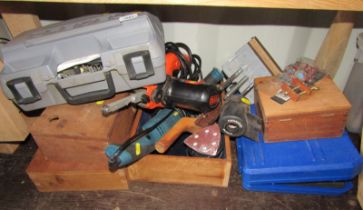 Various electric power tools, to include a Black and Decker saw, sander, socket set, vice, other woo