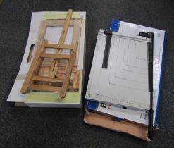 A paper cutter and an artist's painting pallet, boxed. (2)