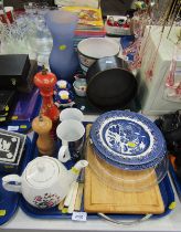 Kitchenalia, comprising bread board, egg cups, blue and white Willow pattern plates, microwave plate