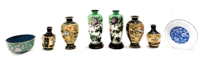 A group of Chinese and Japanese ceramics, comprising a pair of Kutani miniature vases, 8cm high, a p