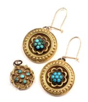 Edwardian jewellery, comprising a pair of bloomed gold and turquoise drop earrings, yellow metal unm