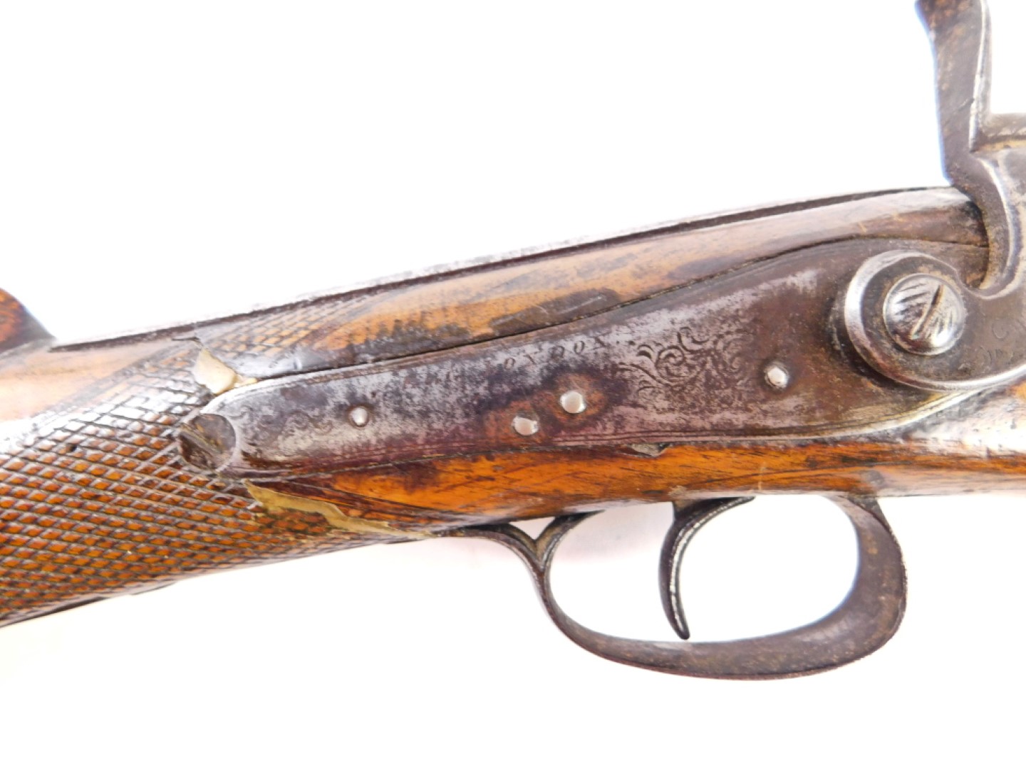A 19thC percussion sporting gun, with walnut stock and chequered grip Damascus barrel, the lock plat - Image 2 of 5
