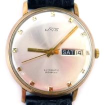 An Uno 9ct gold cased gentleman's wristwatch, with a silvered dial, date and day aperture, with Inca