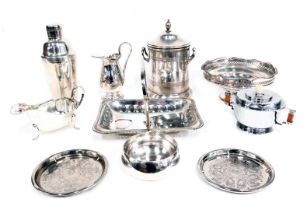 Silver plated wares, comprising silver plated cocktail shaker, gravy boat, pedestal bowl, milk jug,