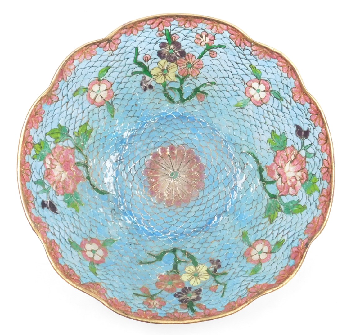 A 20thC Chinese plique-a-jour enamel bowl, of fluted form, decorated with flowers on a turquoise gro - Image 8 of 20