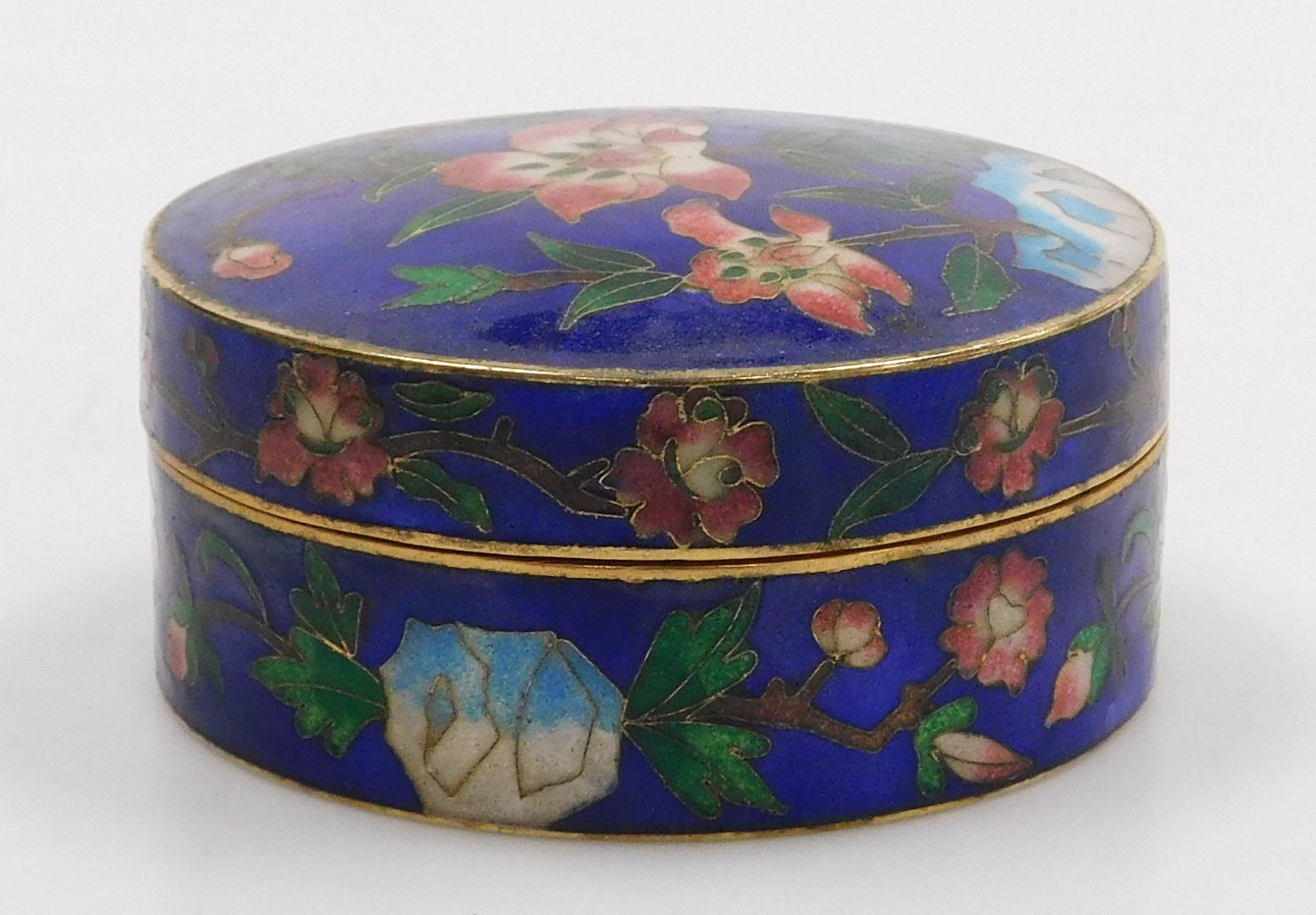 A 20thC Chinese plique-a-jour enamel bowl, of fluted form, decorated with flowers on a turquoise gro - Image 17 of 20