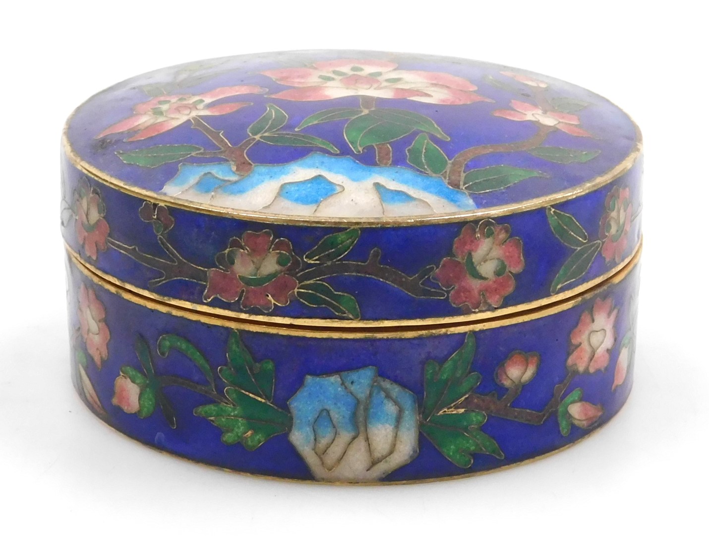 A 20thC Chinese plique-a-jour enamel bowl, of fluted form, decorated with flowers on a turquoise gro - Image 14 of 20