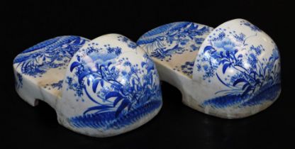 A pair of Japanese Seto porcelain shoes, decorated in underglaze blue with poppies, Meiji period, 11