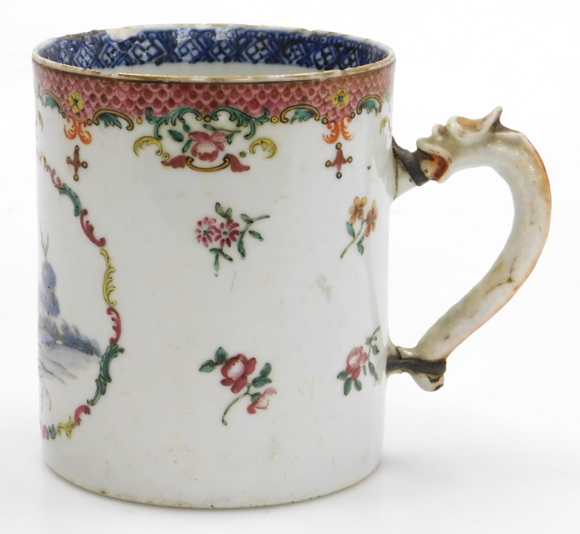 A late 18thC Qing dynasty export porcelain tankard, with a dragon handle, decorated in shades of blu - Image 3 of 10
