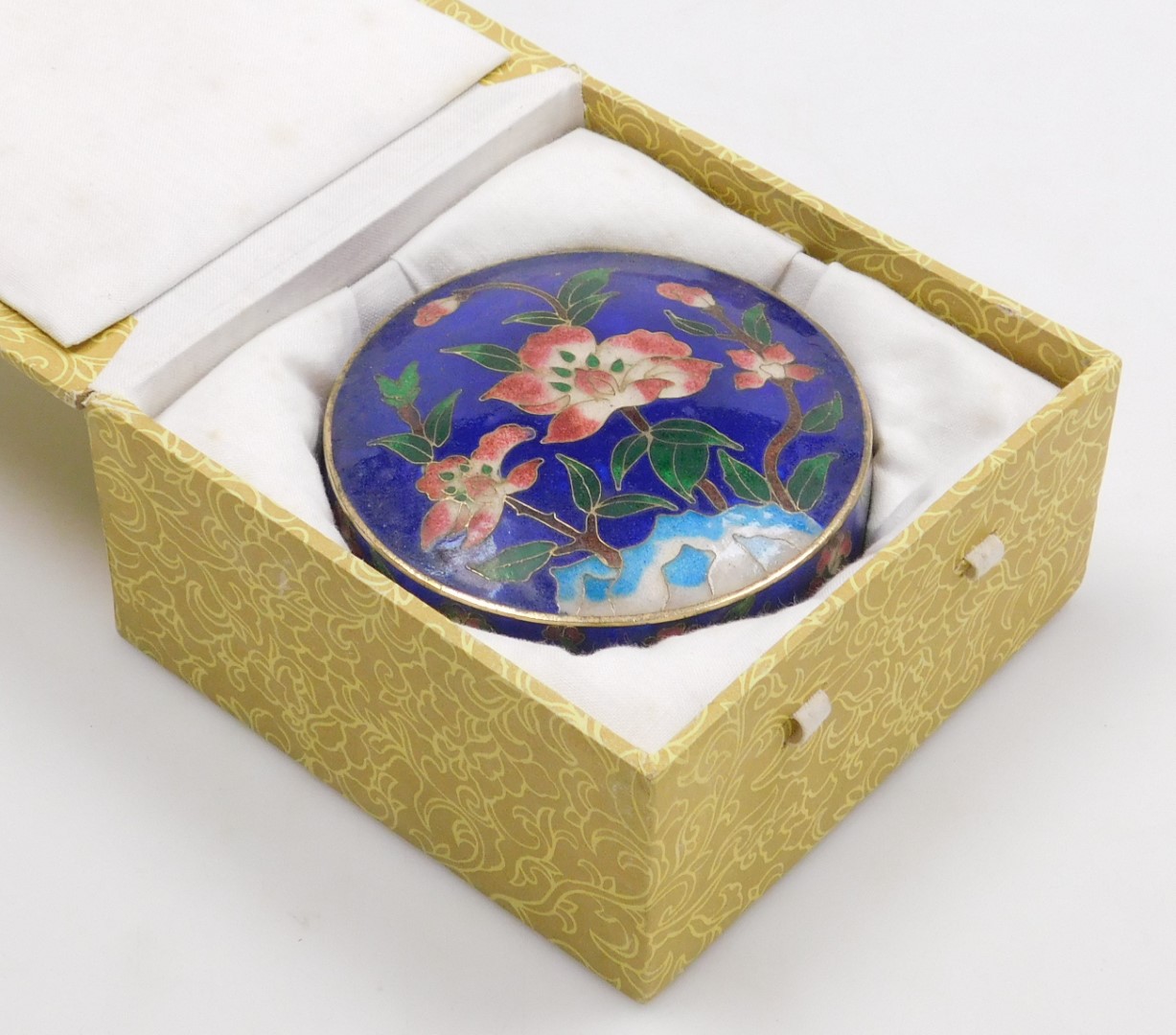 A 20thC Chinese plique-a-jour enamel bowl, of fluted form, decorated with flowers on a turquoise gro - Image 20 of 20