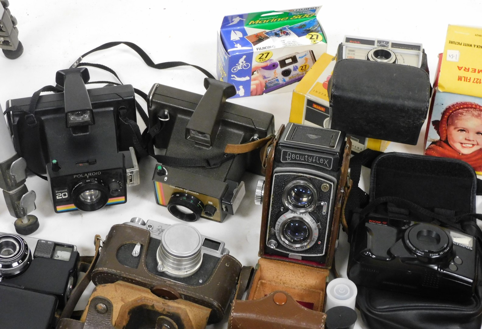 A group of cameras and equipment, including a Beauty Flex camera, Soviet era camera, Zeiss Icon Colo - Image 4 of 6