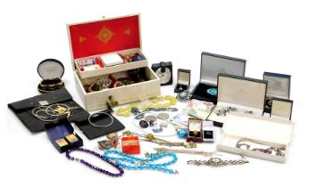 Silver and costume jewellery, including rings, bracelets, crystals, Murano pendant, turquoise earrin