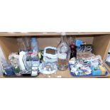 Miscellaneous items, to include small fridge magnets, mirrors, playing cards, glass vessels, vases,