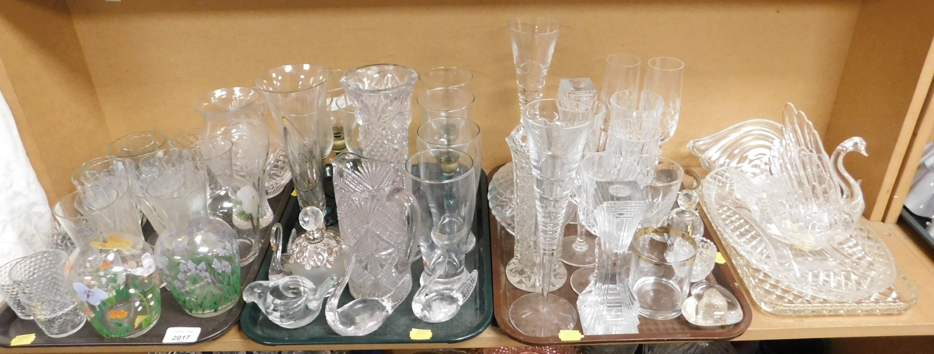 Assorted glassware, to include candlesticks, large glass swan, vases, jugs, pint glasses, other vase