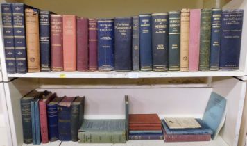 Quantity of vintage medical text books (2 shelves)