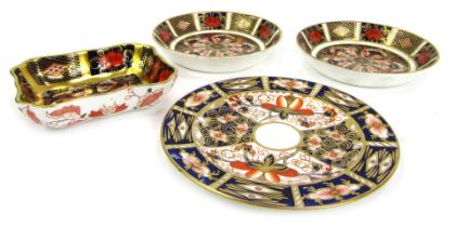 Two Royal Crown Derby porcelain dishes, decorated in the Imari pattern, 10cm diameter, together with