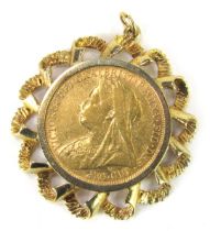 A Victorian gold full sovereign 1900, spectacle set to a 9ct gold pendant mount, 12.7g all in.
