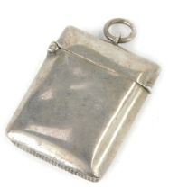 An Edward VII silver Vesta case, of plain design, with ring top, Birmingham 1901, 0.77oz.