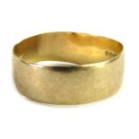 An Elizabeth II 9ct gold wedding band, of plain design, maker LW, London 1928, size U 1/2, 2.3g all