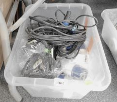 Various electronic extension cables, musical instrument leads, etc. (1 box)