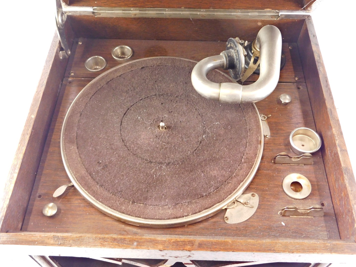 A His Master's Voice table top gramophone, in oak case, 45cm wide. - Image 2 of 4