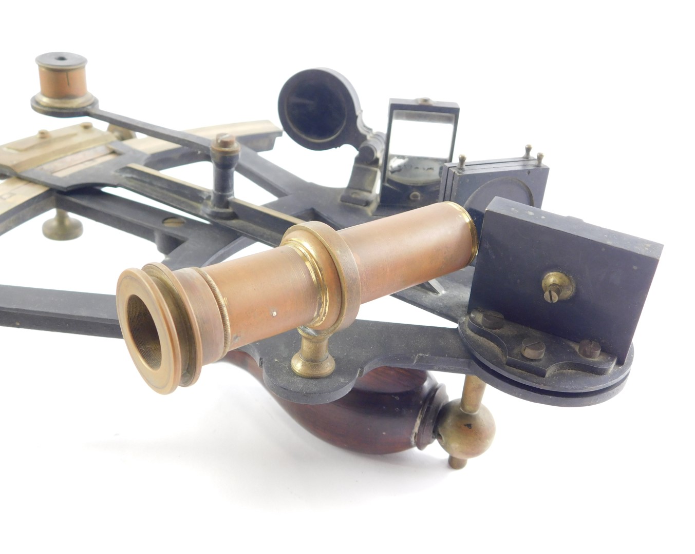 A brass and ebonised sextant by Reed & Co of Sunderland, with turned rosewood handle, in a fitted ca - Image 2 of 5