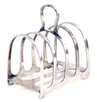 A George V silver four division toast rack, of plain design, Sheffield 1916, makers James Dixon & So